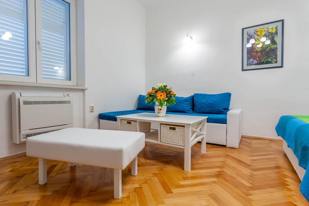 Chic Apartment In Center Split Chambre photo